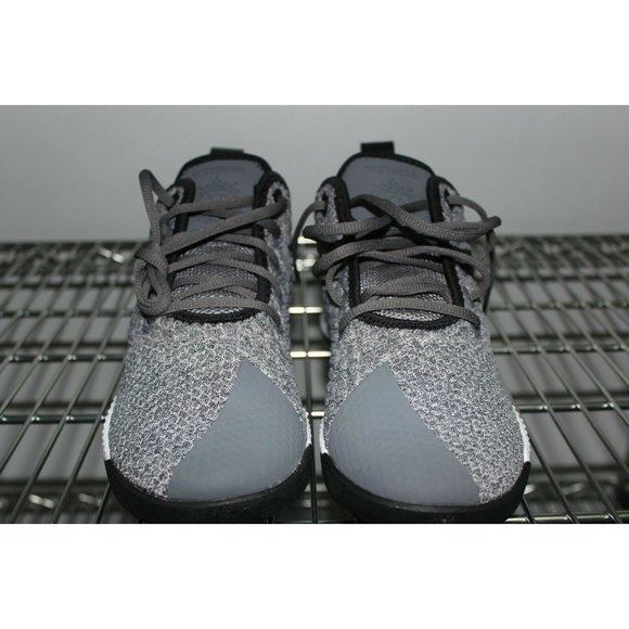 Men's Size 7 - Nike Lebron Witness III - Picture 2 of 4